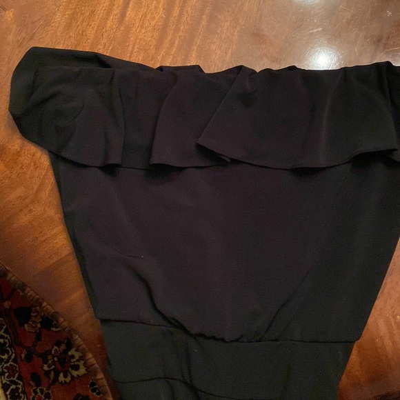White House, Black Market strapless jumpsuit with tie waist. Size medium - Picture 8 of 8